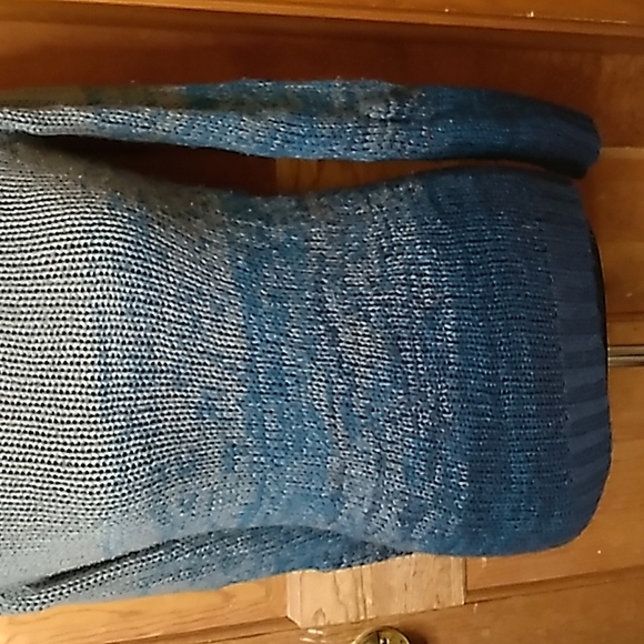 Decree Off The Shoulder Gray and Teal Sweater Size S - Picture 3 of 5